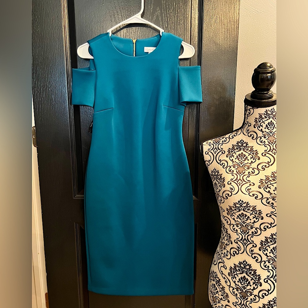 Calvin Klein scuba sheath dress size 4